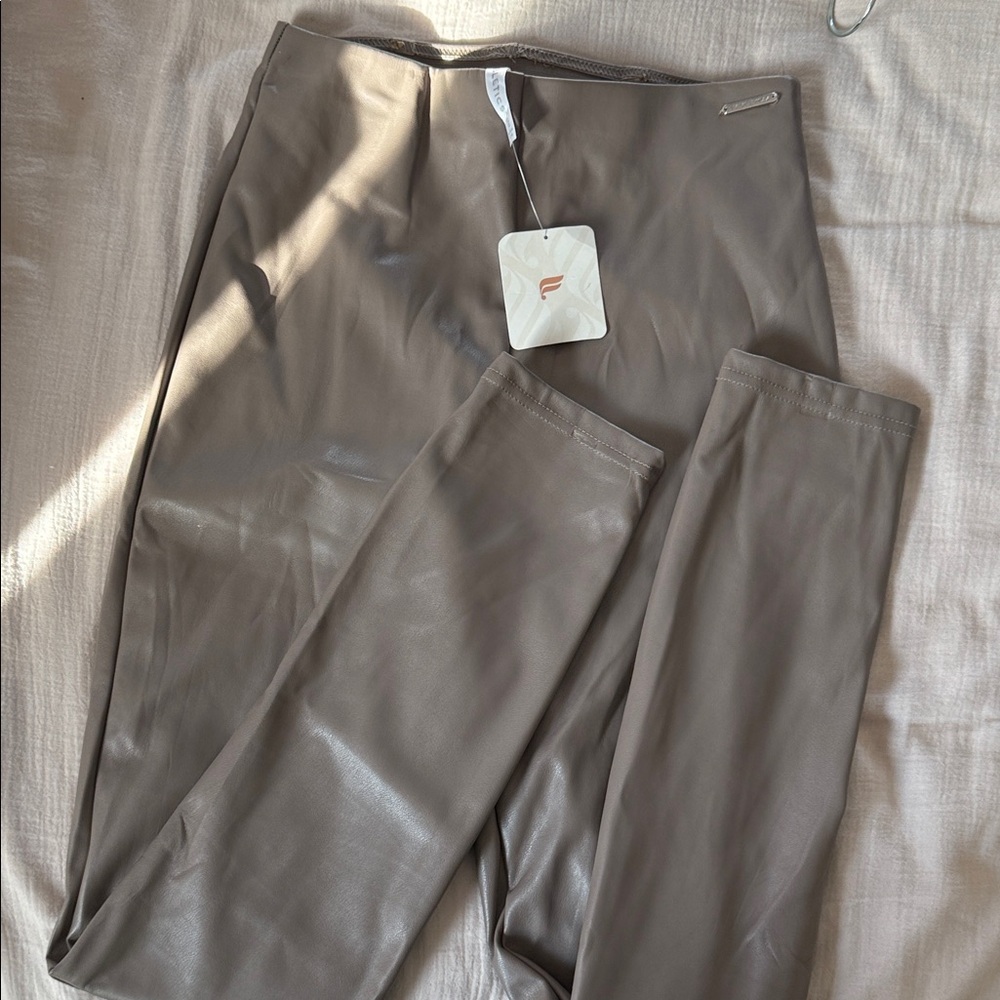 Fabletics Beige Leggings